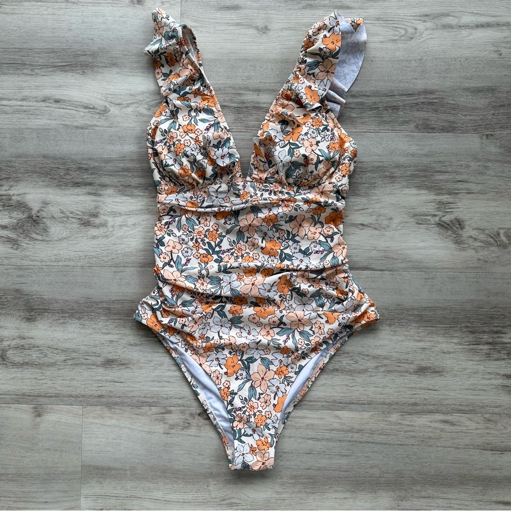 Cupshe Floral Plunge Ruffled Tummy Control One-Piece L Large NEW